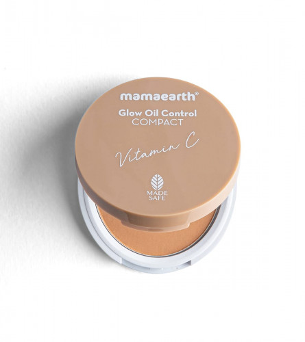 Mamaearth Glow Oil Control Compact Powder Almond Glow