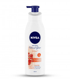 NIVEA Body Lotion Natural Glow, Cell Repair, SPF 15 & 50x Vitamin C 400 ml