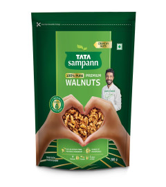 Tata Sampann Premium Walnut Kernels | Pure Akhrot Giri | Rich in Protein, Magnesium, & Dietary Fibre, Source of Phosphorus | Handpicked Nuts & Dry Fruits | Resealable Pack | 200g . (Free Shipping)